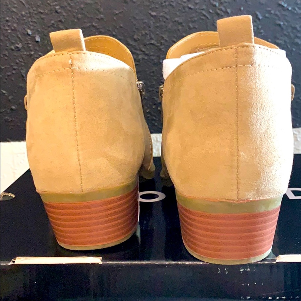 Tan Ankle boots